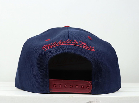 Mitchell & Ness czapka Snapback Cleveland Cavaliers navy Team Arch NA80Z
