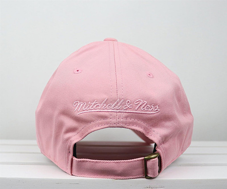Czapka Mitchell & Ness strapback M&N Own Brand pink - Team Logo Low Pro